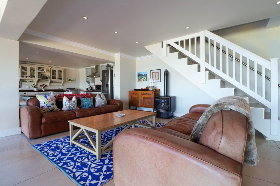 5 Bedroom Property for Sale in Herolds Bay Western Cape